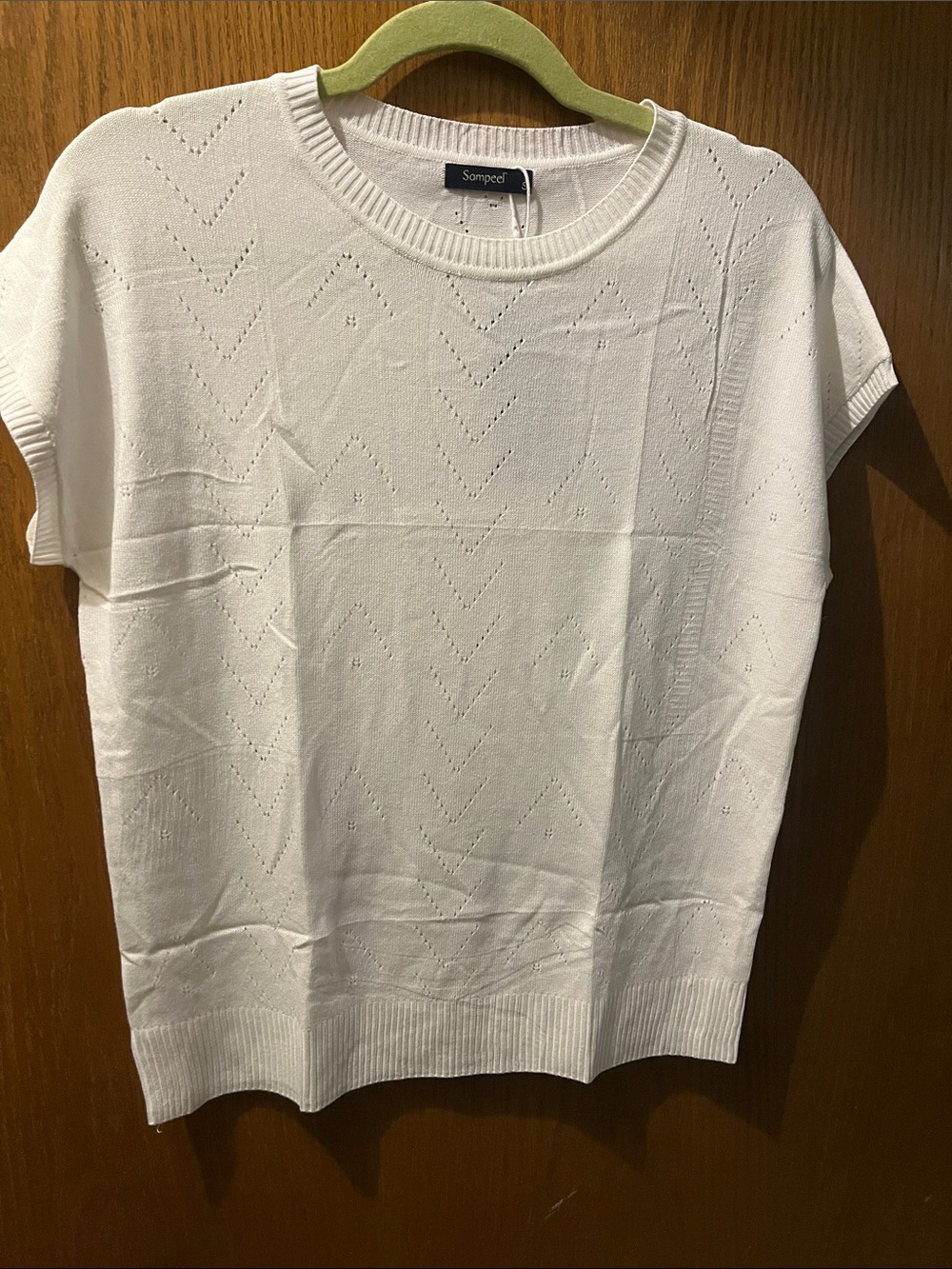 White Short-Sleeve Knit sweater Tee light weight